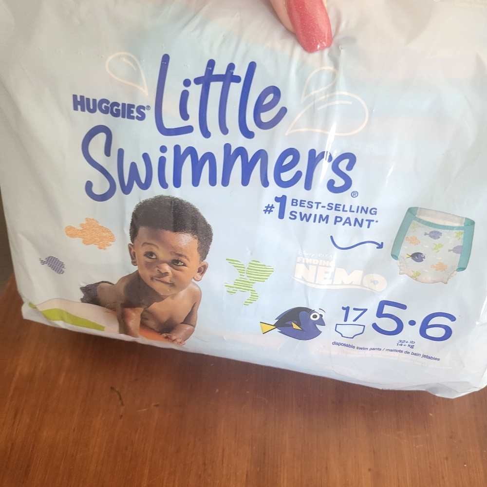 Little swimmers size 5-6 32lbs and up